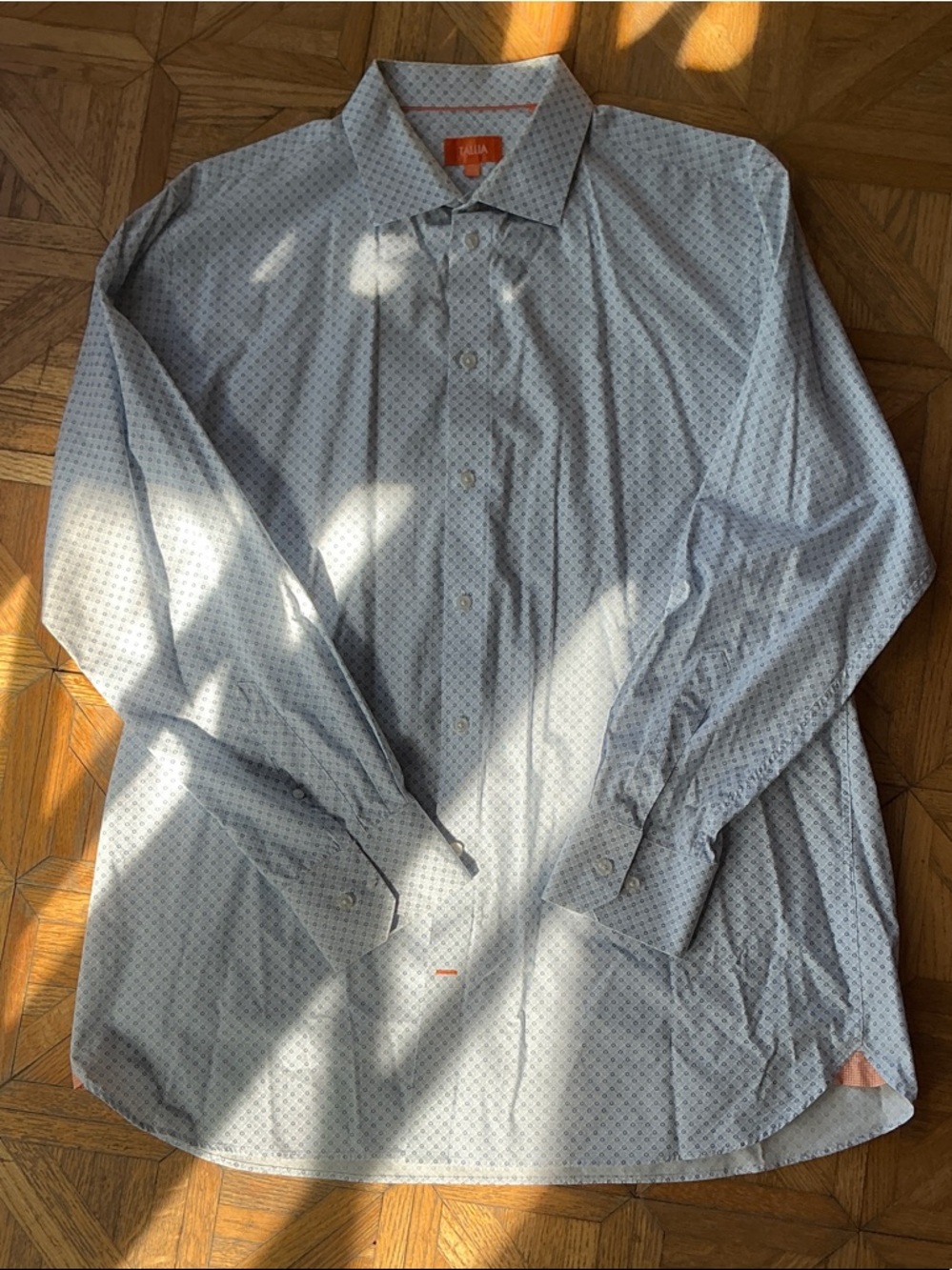 TALLIA Light Blue Geo-Print Long Sleeve Button-Down Shirt
